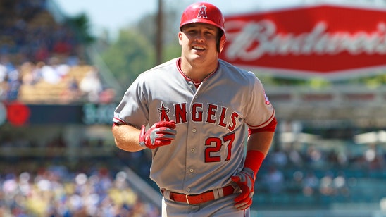 Mike Trout helps family near his hometown after house fire