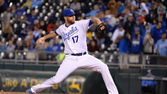 Chicago Cubs acquire Wade Davis from Royals for Jorge Soler