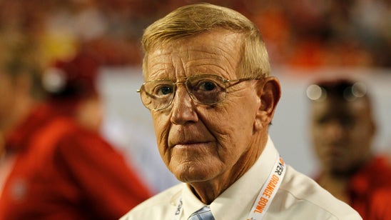 Notre Dame legend Lou Holtz endorses Donald Trump for president