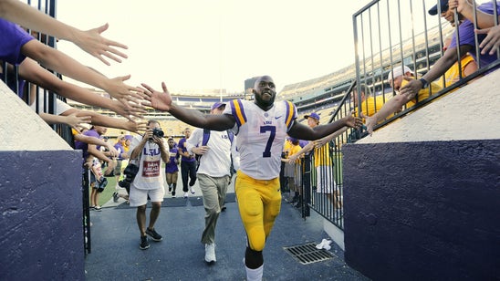 Fournette posts tribute to Syracuse legends ahead of LSU's game vs. Orange
