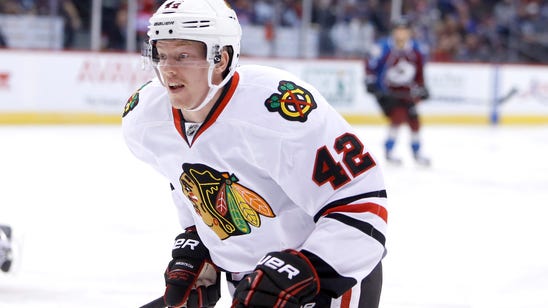 Blackhawks' Nordstrom agrees to terms on one-year deal
