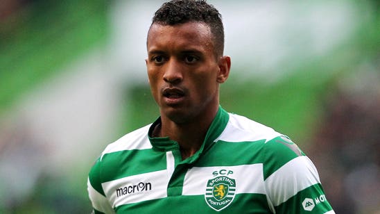 Manchester United winger Nani closing on move to Fenerbahce