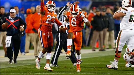 Clemson lands No. 1 seed in College Football Playoff, will face Alabama in Sugar Bowl