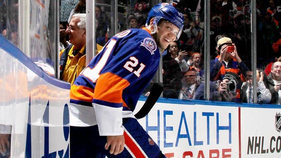 Report: Isles open contract talks with Okposo