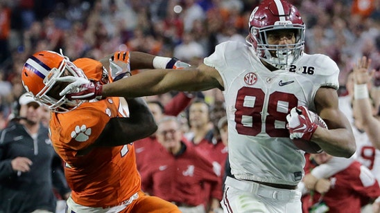 Bama's Howard delivers huge performance after quiet season