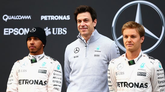 Championship momentum 'bouncing between' Hamilton and Rosberg, says Wolff