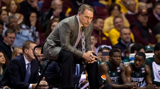 Michigan State gives Tom Izzo a game ball in honor of his late father