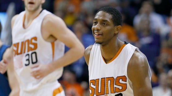 Suns' Knight moves past dud, finds shooting touch vs. T-wolves