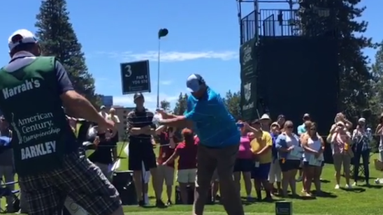 Charles Barkley resorted to one-handed swing after another horrible golf outing