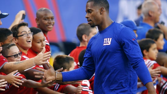 Giants players fired up by Victor Cruz's return