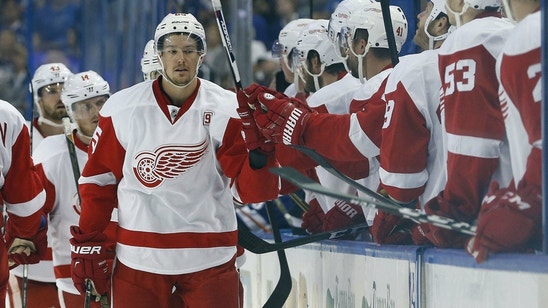Red Wings Danny DeKeyser scores on Ben Bishop from center ice (Video)