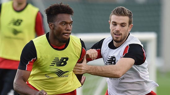 Liverpool's Henderson breaks bone in right foot in training