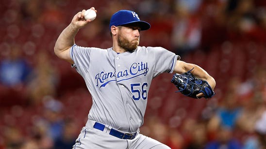 Royals' injured closer ruled out for rest of season because of elbow
