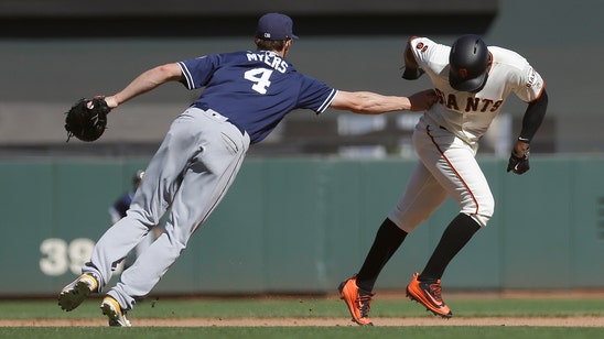 Giants miss another chance, swept by Padres