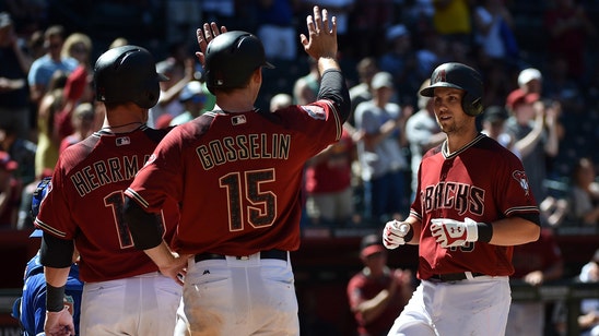 Owings homers as D-backs close spring training victorious
