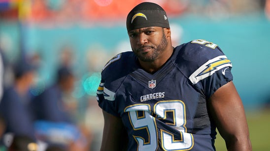 Report: Dwight Freeney agrees to one-year deal with Cards