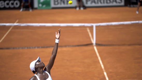 Venus, Serena give US 2-0 lead over Argentina in Fed Cup