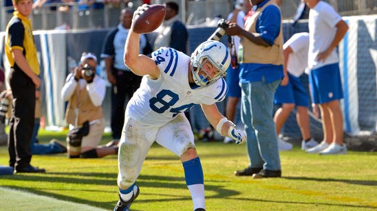 Doyle's late TD vaults Colts over Titans, 34-26