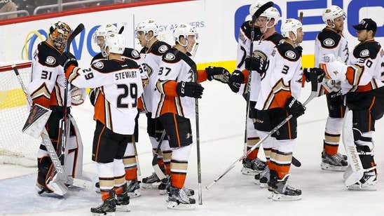 Ducks clinch Pacific Division with win over Capitals