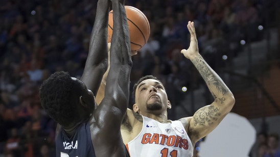 Florida struggles from the floor, holds off New Hamphire to stay unbeaten