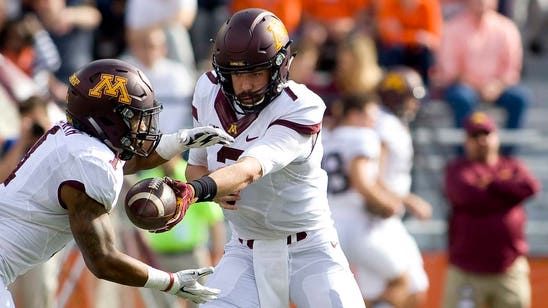 Smith's 100-yard, 2-TD game leads Gophers in win over Illini
