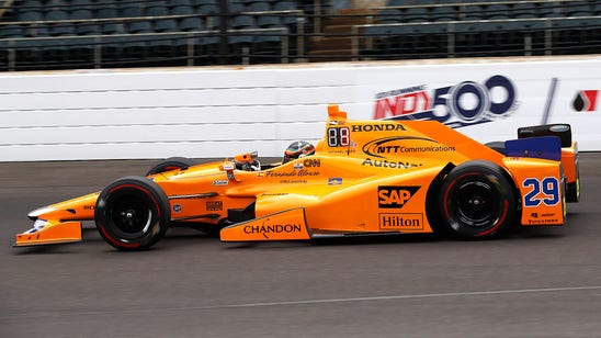 Fernando Alonso's Honda engine smoking ahead of Indy 500 qualifying