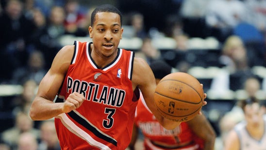 Watch C.J. McCollum light the Pelicans on fire with 28 first-half points