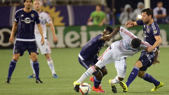 Orlando City weathers rain, lightning delay to earn draw with Chicago Fire