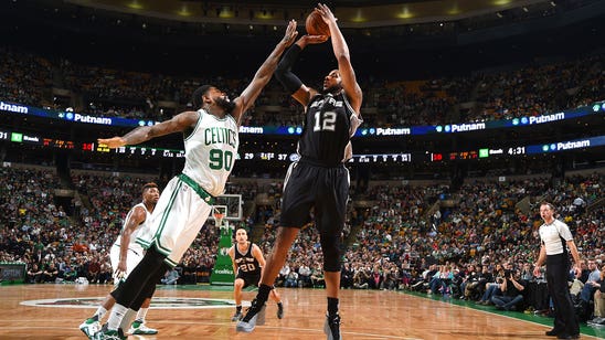 Aldridge has breakout game as Spurs hold off gritty Celtics