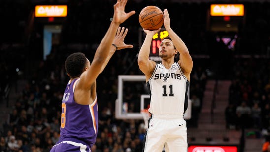 Forbes' double-double fuels Spurs by Suns 111-86