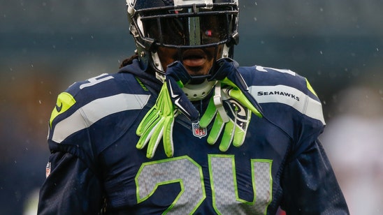 Report: Lynch fined $75K for avoiding media at NFC title game