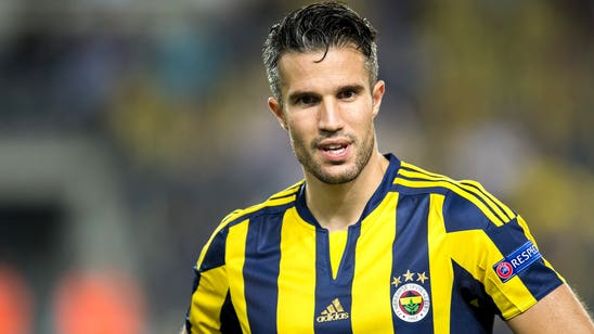 Van Persie unhappy after being benched by Fenerbahce