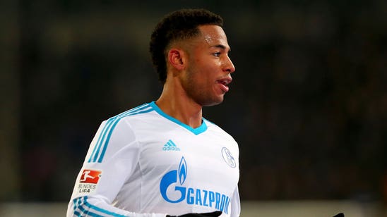 Schalke's Aogo has luggage stolen during airport interview