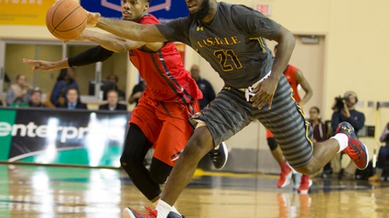 La Salle slows it down in upset of No. 25 Dayton