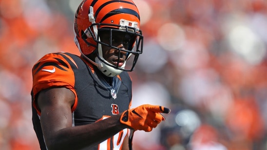 A.J. Green injury update: Bengals receiver carted off (Video)
