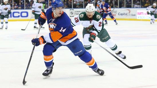Islanders agree to deals with Hickey, Greiss, Petrov
