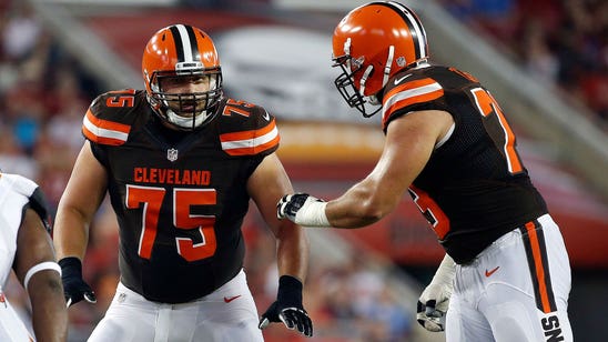 Browns sign guard Bitonio to multiyear contract extension
