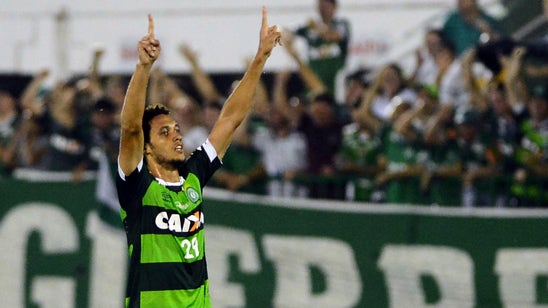 Surviving Chapecoense player Neto expected to play soccer again