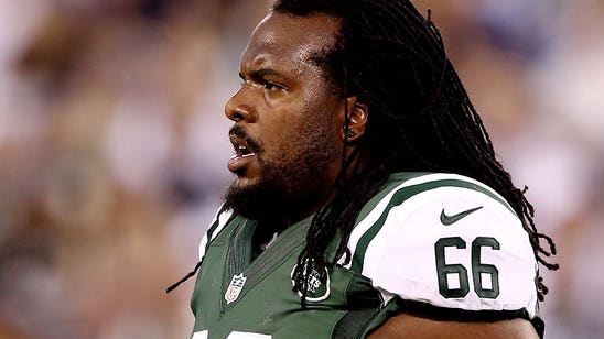 Jets G Willie Colon has sprained knee, out 'at least a week'