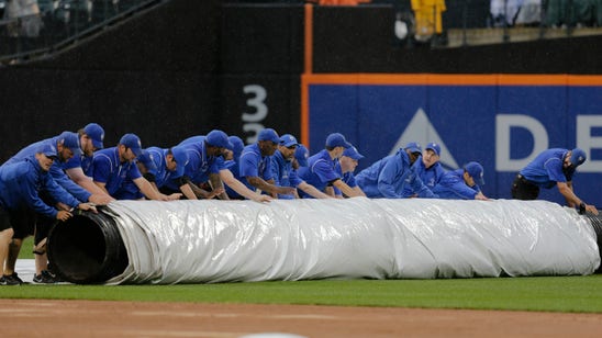 Reds-Mets game suspended by rain, score tied 1-all after 6