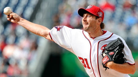 Max Scherzer celebrates NL Cy Young Award with epic champagne shower