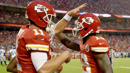 Chiefs offense hums at home; Mariota looks sharp