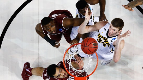 Did refs miss blatant foul on Iowa's controversial buzzer beater?