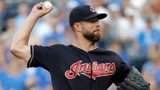 Cramping drives Kluber from game, Royals rally to beat Indians