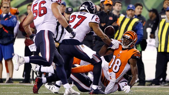 Texans safety Demps seals upset of Bengals with forced fumble