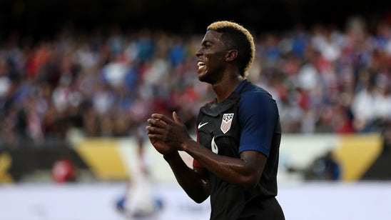 Gyasi Zardes has broken bone in foot, dealing big blow to Galaxy and USMNT