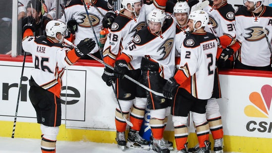 Bernier makes 43 saves to help Ducks to shutout win over Blackhawks