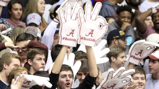 Alabama Basketball: Tide Comes Up Big With Petty, Sexton