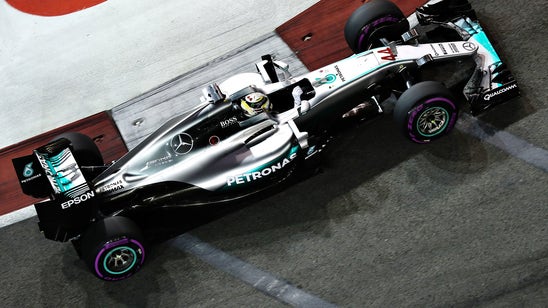 Hamilton hits trouble in Singapore; Verstappen, Rosberg set top times
