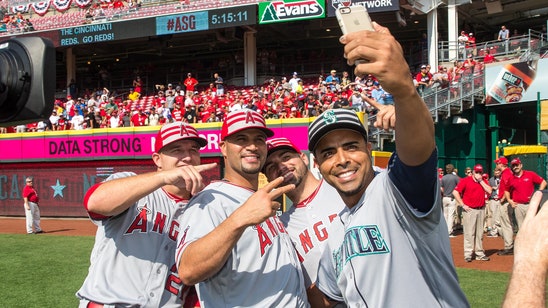 MLB allowing players to use smartphones during games on 'Snapchat Day'
